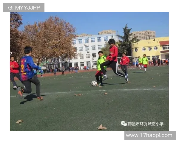 吴强独家解析足球技巧与战术分享助你提升球技与比赛理解 吴强独家解析足球技巧与战术分享助你提升球技与比赛理解