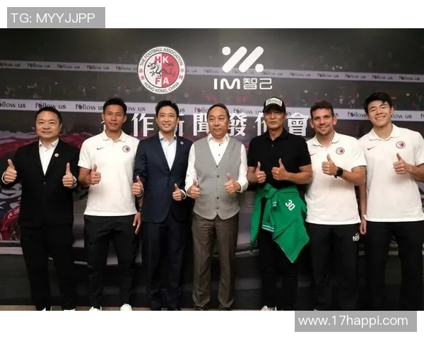 霍启山亲临助阵香港足球明星队展现运动精神与团结力量 霍启山亲临助阵香港足球明星队展现运动精神与团结力量