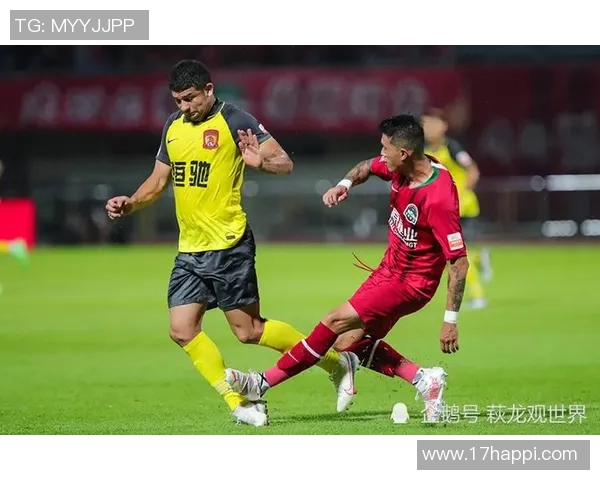 武汉羽毛球队在冠军赛积分榜上以70分稳居第一名展现强劲实力